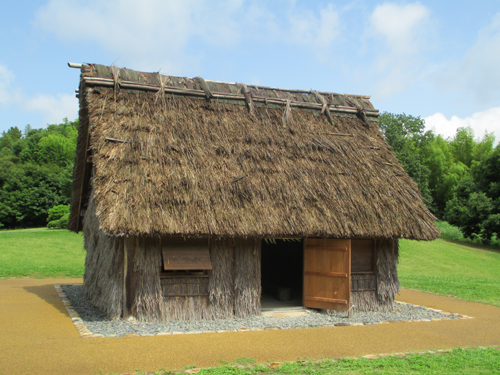 掘立柱建物